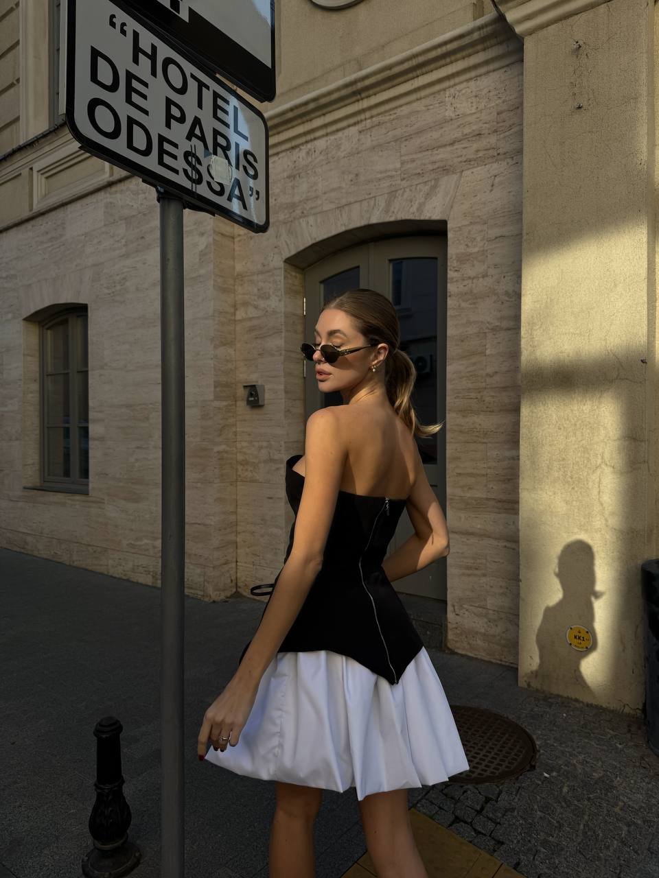 Жіночий комплект (спідниця+корсет) чорного кольору 29639