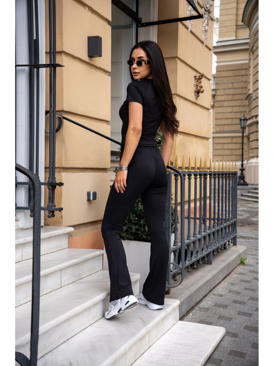 Жіночий костюм із мікро-дайвінгу чорного кольору 28305