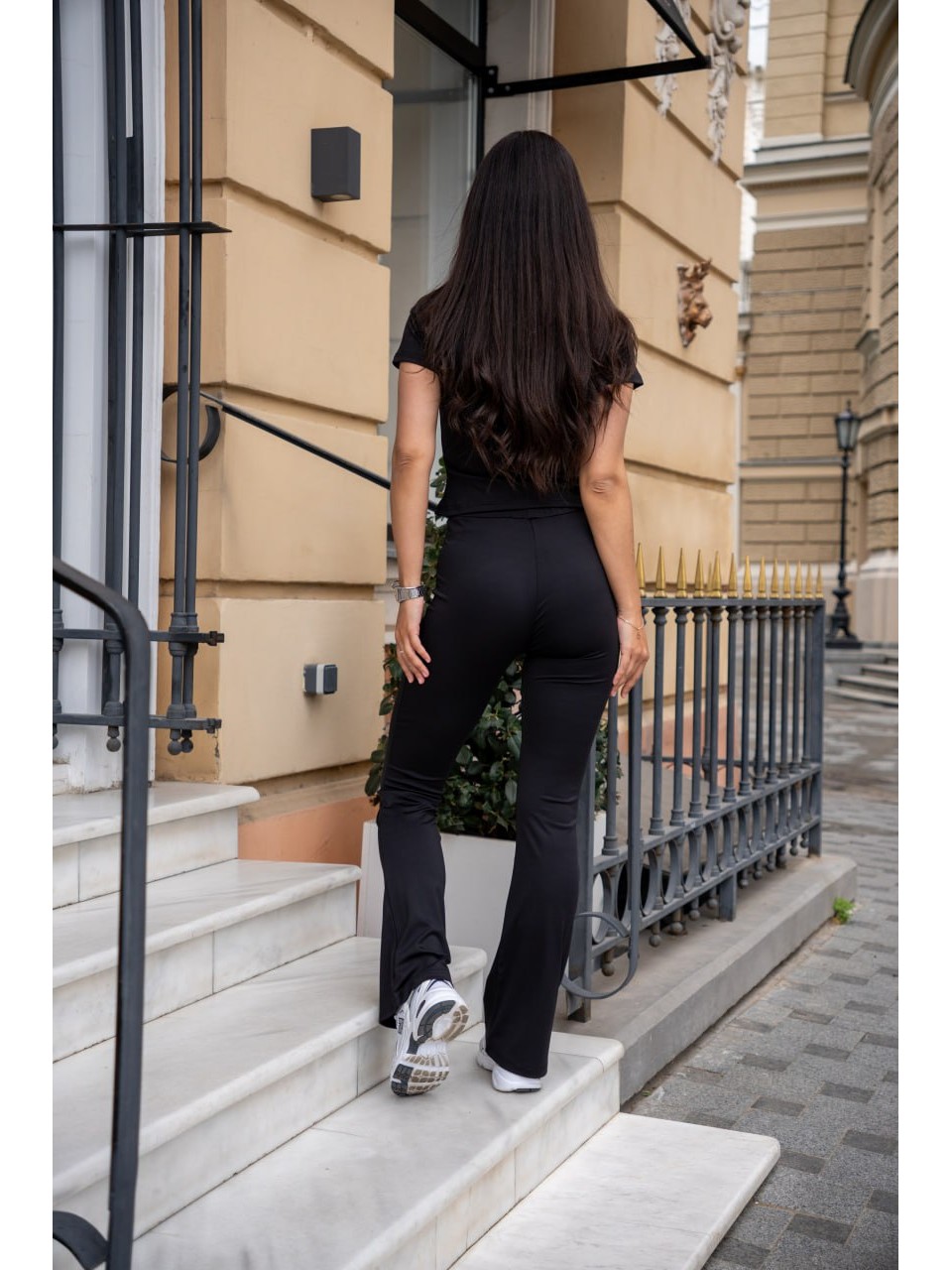 Жіночий костюм із мікро-дайвінгу чорного кольору 28305