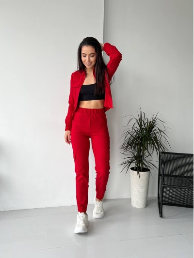 Жіночий костюм червоного кольору 26302