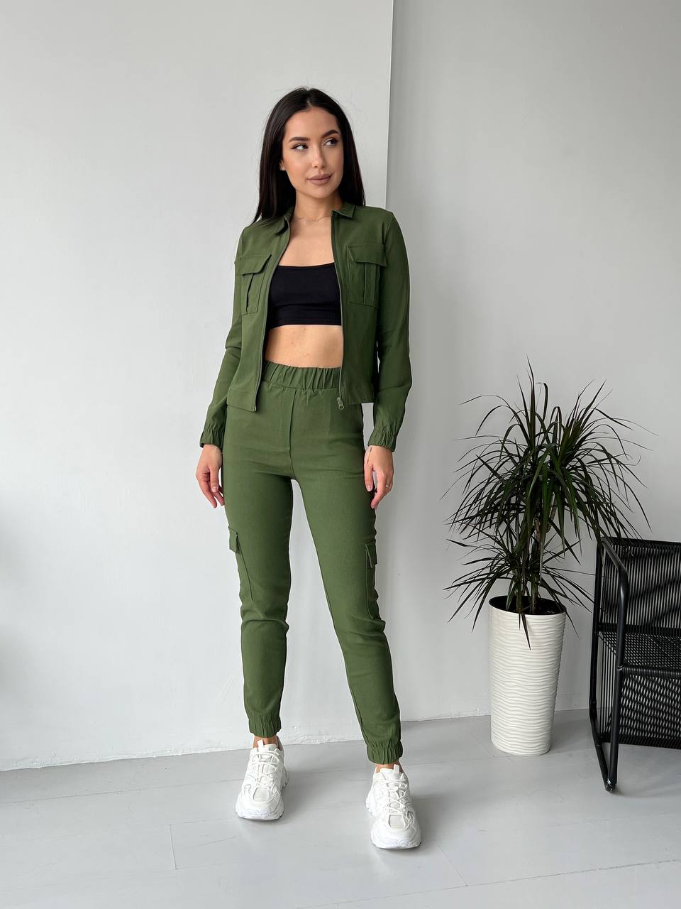 Жіночий костюм кольору хакi 26303