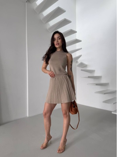 Жіночий легкий костюм 2-ка зі спідницею бежевого кольору 31653