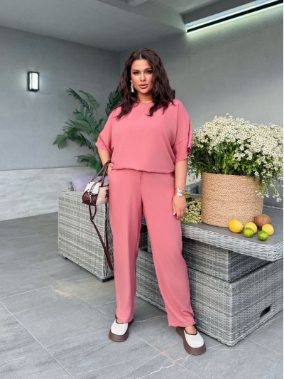 Жіночий легкий прогулянковий костюм пудрового кольору 33406