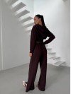 Жіночий легкий спортивний костюм на змійці коричневого кольору 32542