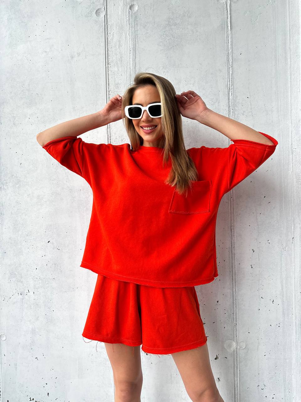 Жіночий літній спортивний костюм червоного кольору 32992