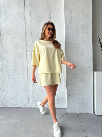 Женский летний спортивный костюм молочного цвета 32990