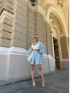 Жіночий льняний костюм з шортами блакитного кольору 32865