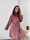 Жіночий махровий халат пудрового кольору 30301