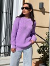 Жіночий однотонний светр бузкового кольору 30199