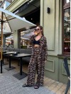 Жіночий прогулянковий костюм у леопардовому стилі коричневого кольору 31376