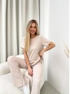 Женский прогулочный костюм бежевого цвета 32027