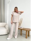 Женский прогулочный костюм бежевого цвета 32027