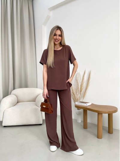 Женский прогулочный костюм коричневого цвета 32038