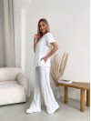 Женский прогулочный костюм молочного цвета 32024