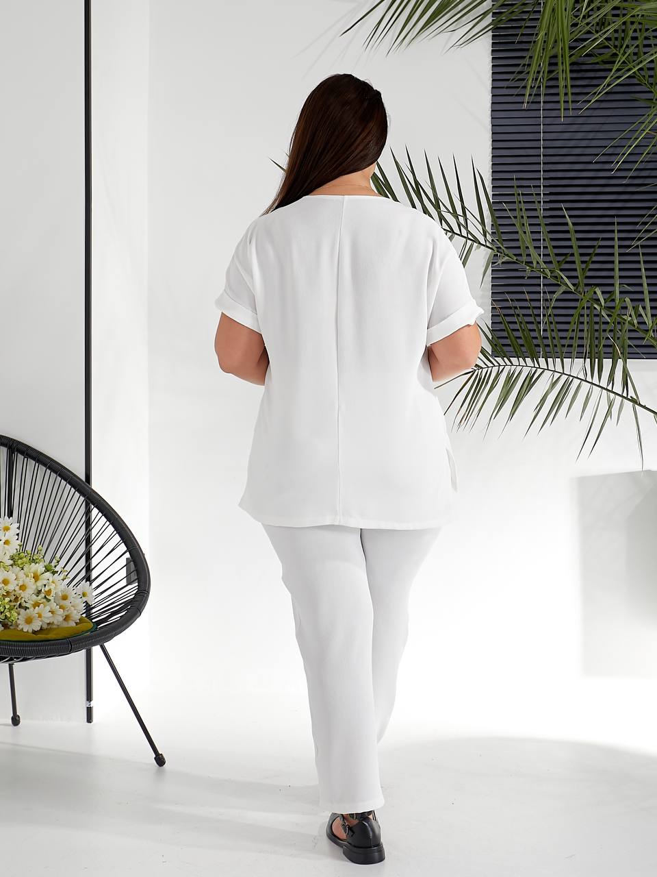 Женский прогулочный костюм молочного цвета 32186