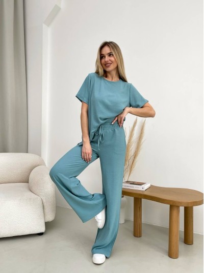 Женский прогулочный костюм оливкового цвета 32039