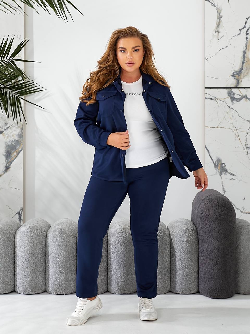 Жіночий прогулянковий костюм синього кольору 29124