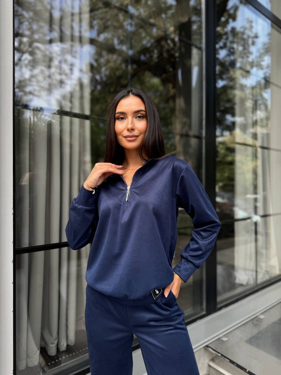 Жіночий спортивний костюм із трикотажу синього кольору 29181