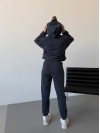 Женский спортивный костюм на флисе графитового цвета 30106