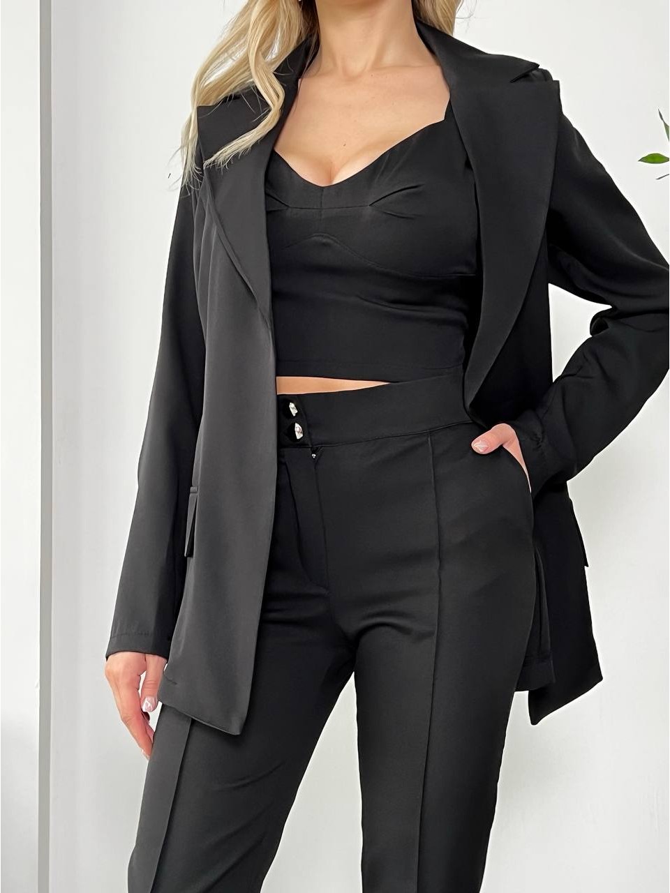 Женский стильный костюм-тройка черного цвета 25774