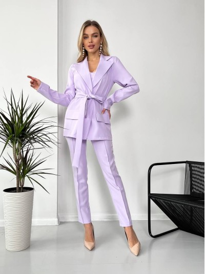 Жіночий стильний костюм-трійка лавандового кольору 25776