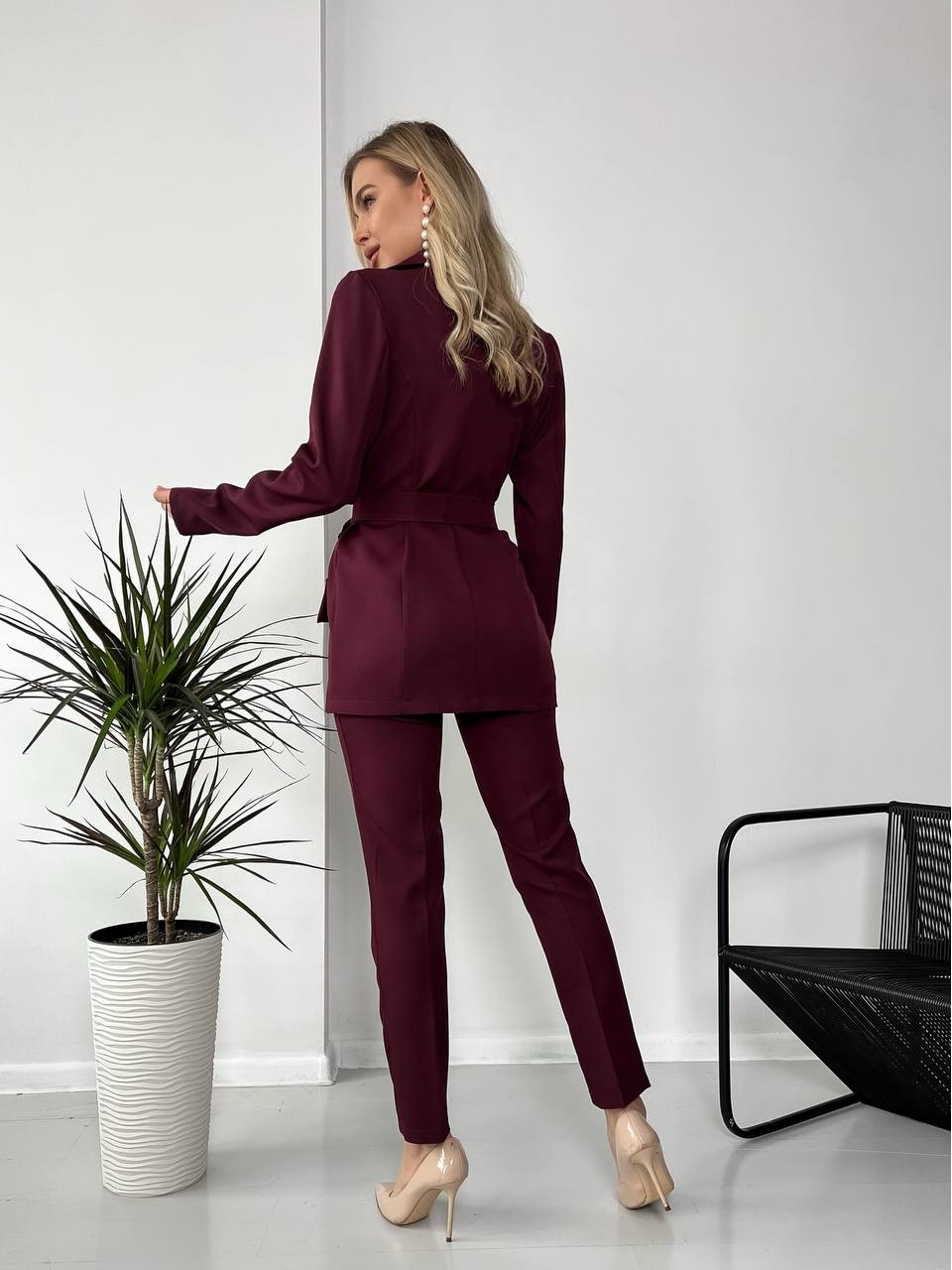 Женский стильный костюм-тройка цвета марсала 25781
