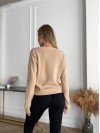 Женский свитер на затяжках бежевого цвета 29549