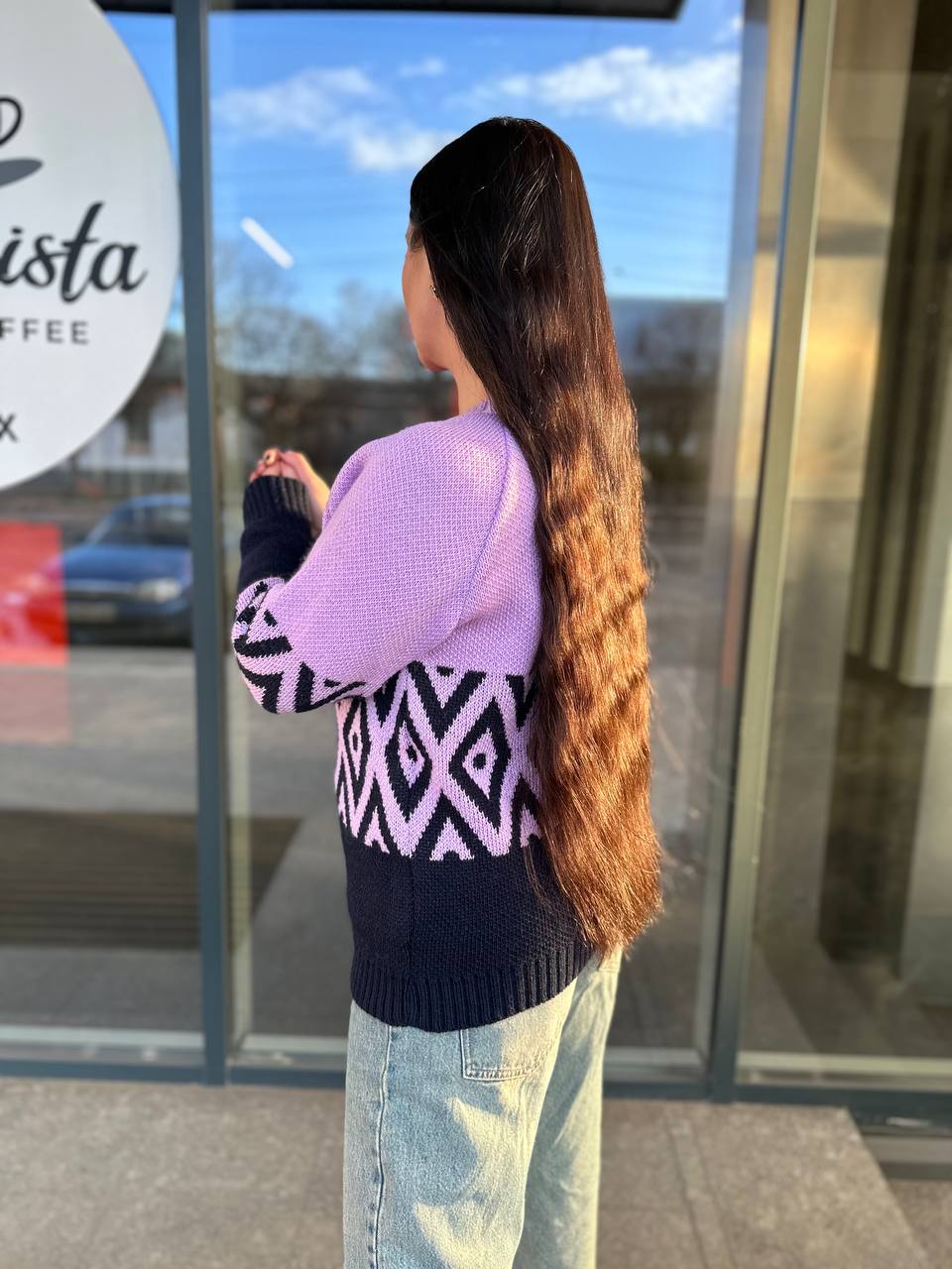 Жіночий светр із малюнком бузкового кольору 30460