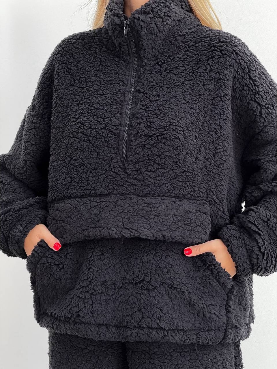 Жіночий теплий та стильний костюм Тедді чорного кольору 25552