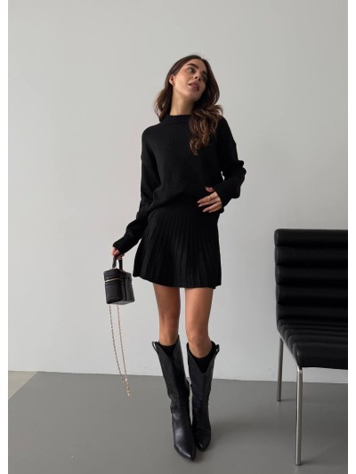 Жіночий теплий костюм 2-ка зі спідницею чорного кольору 30260