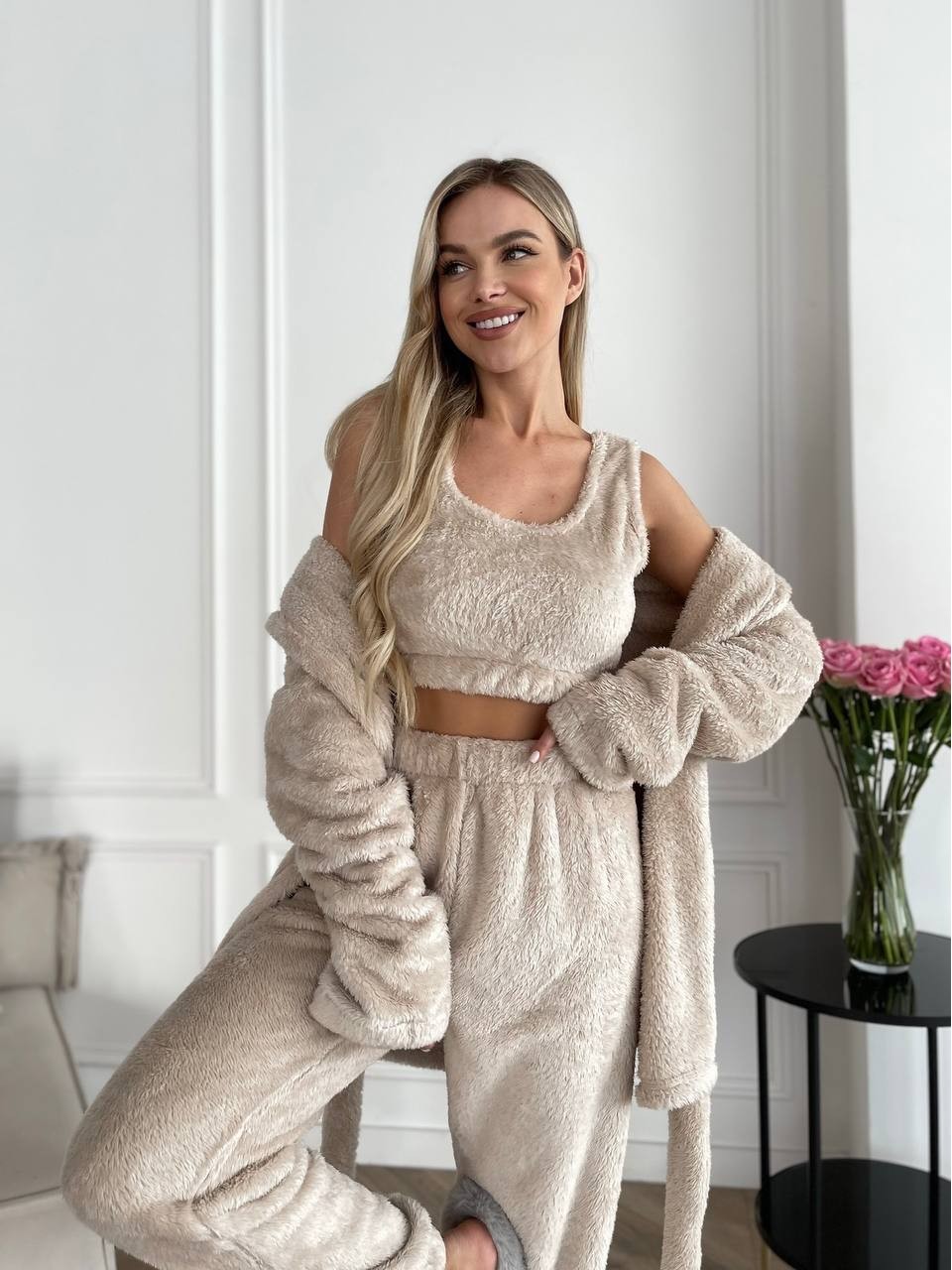Жіночий теплий костюм 3-ка для дому бежевого кольору 29821
