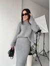Жіночий теплий костюм зі спідницею сiрого кольору 30419