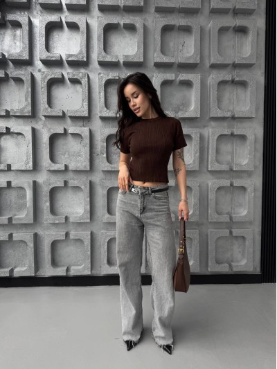 Жіночий топ коричневого кольору 31638