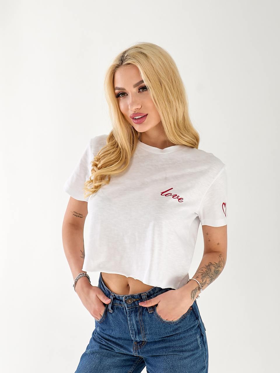 Жіночий топ Love молочного кольору 33225