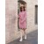 Жіночий в'язаний костюм зі спідницею рожевого кольору 30425