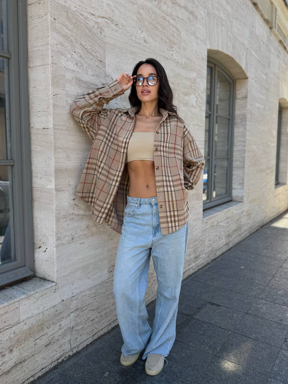 Жіноча байкова сорочка в клітинку вiльного кавового кольору 35642