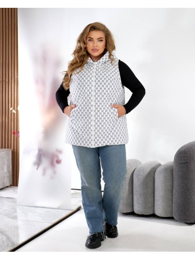 Жіноча демісезонна жилетка молочного кольору 34587