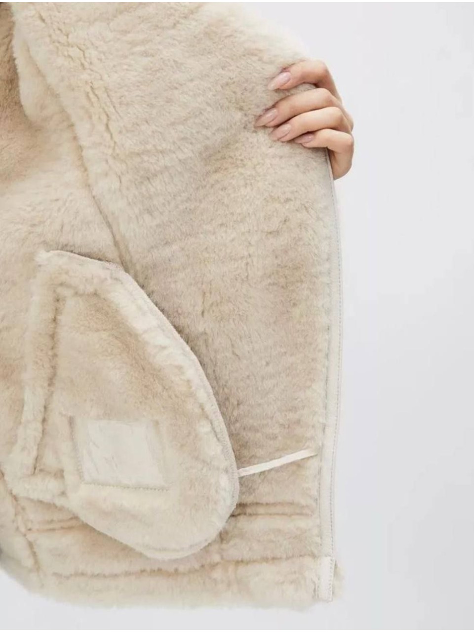 Жіноча дублянка молочного кольору 35977