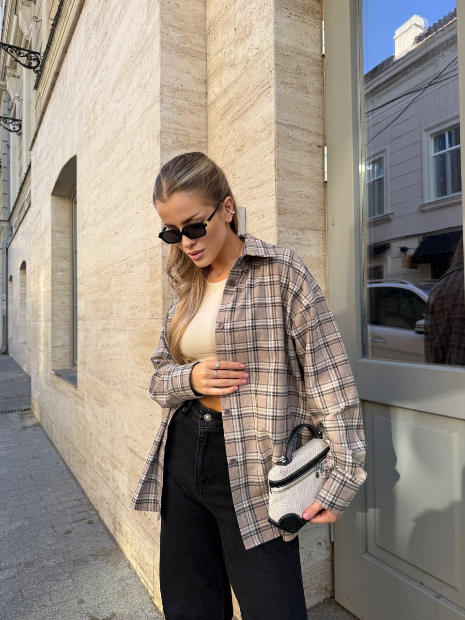 Жіноча фланелева сорочка у клітинку бежевого кольору 34335