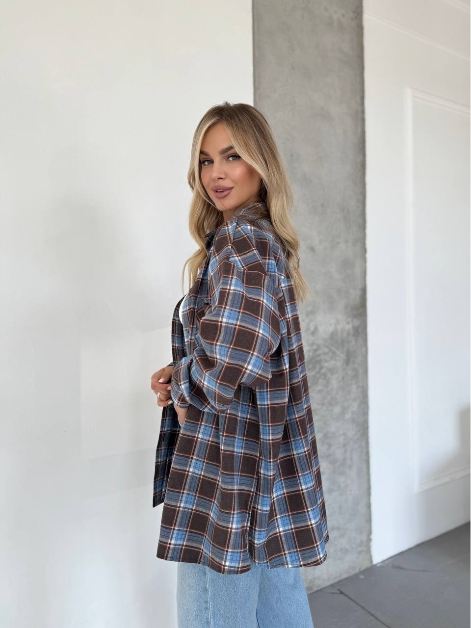 Женская фланелевая рубашка в клетку синего цвета 31866