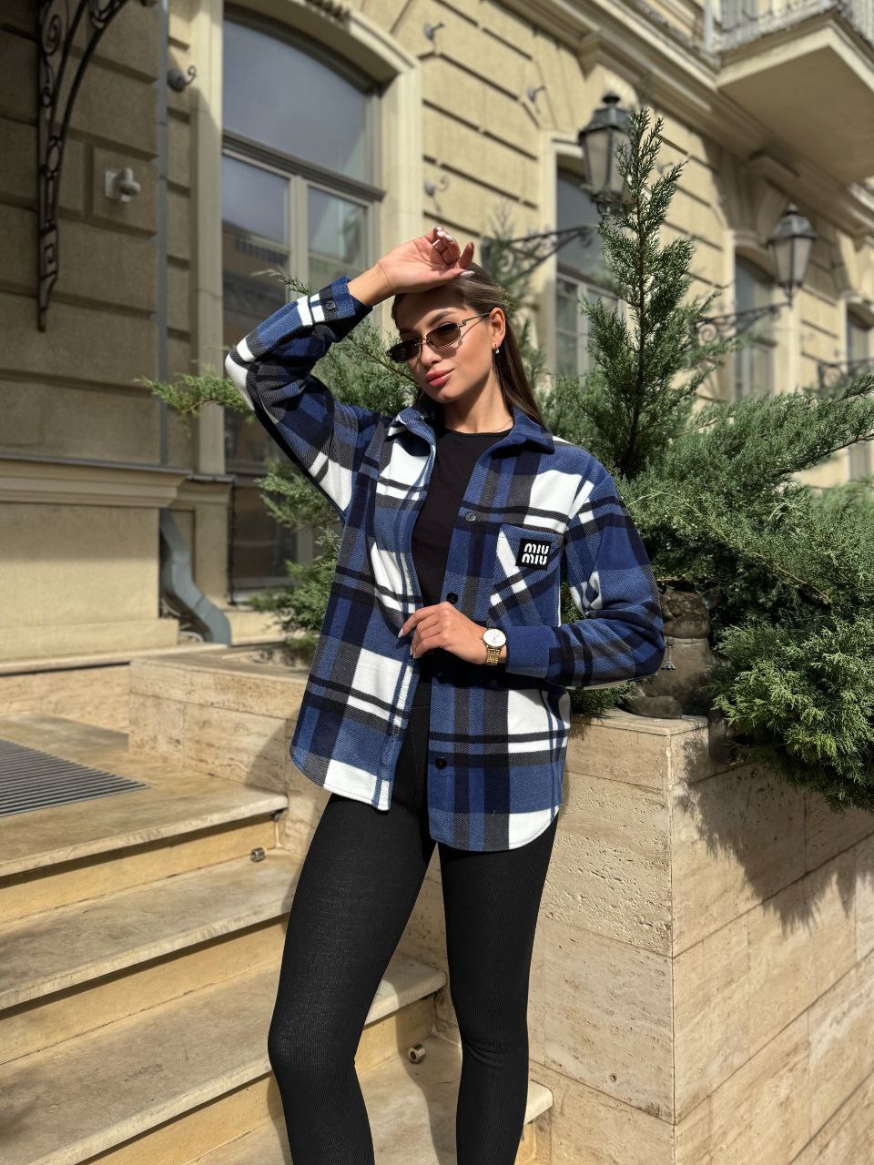 Женская флисовая рубашка в клетку синего цвета 35365