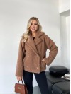 Жіноча коротка шуба-куртка з букле кавового кольору 35407