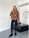 Жіноча коротка шуба-куртка з букле кавового кольору 35407