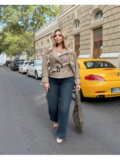 Жіноча куртка-косуха з еко-шкіри бежевого кольору 34640