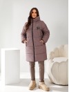 Жіноча куртка стьобана з капюшоном пудрового кольору 34500