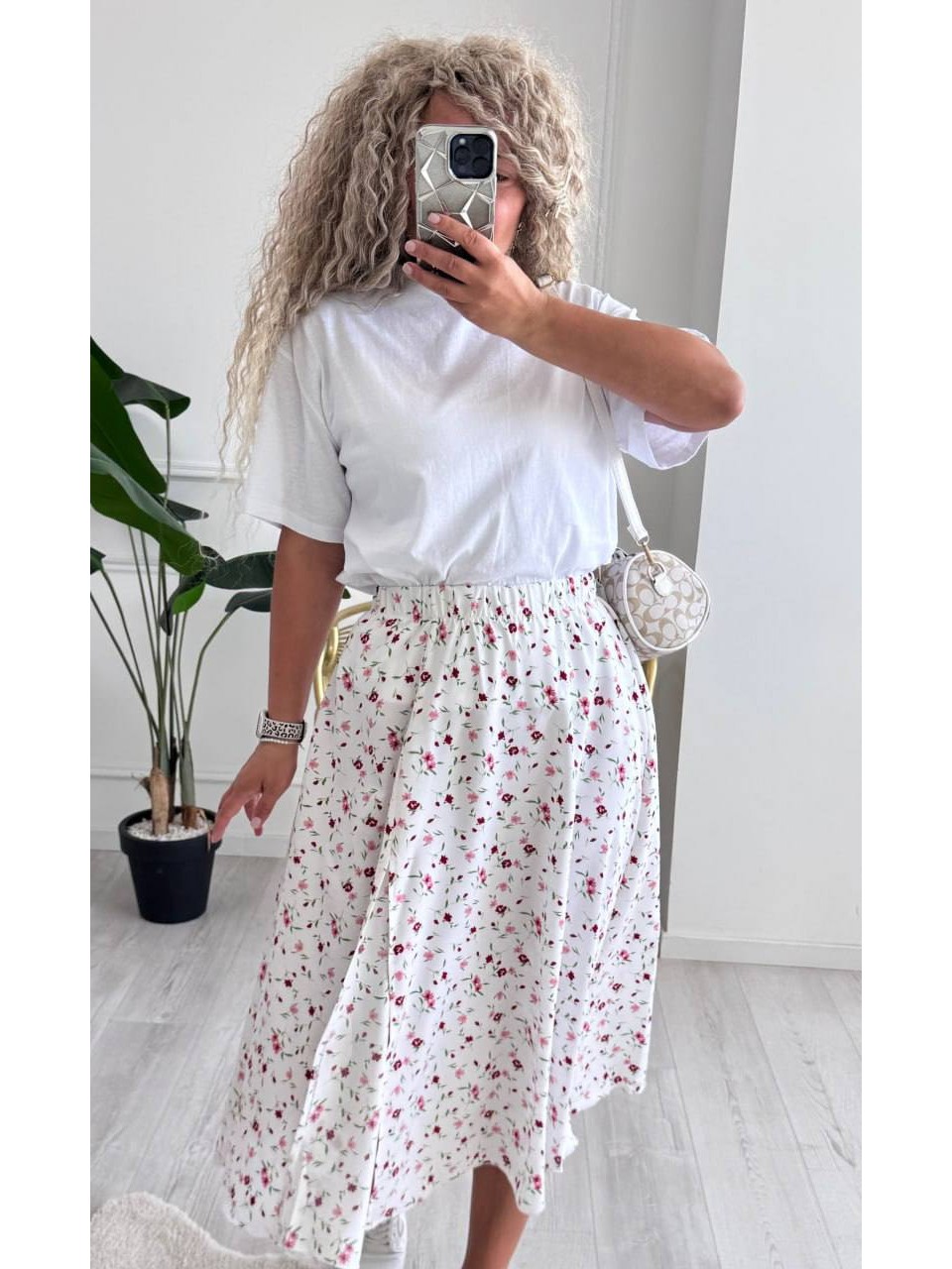 Жiночій прогулянковий костюм молочного кольору 33700