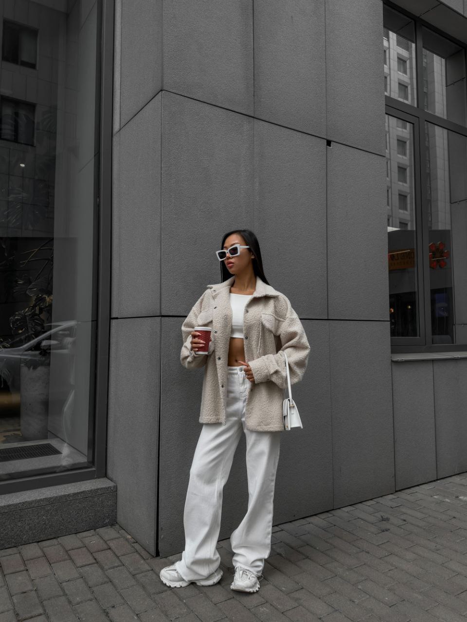 Жіноча сорочка букле бежевого кольору 35525