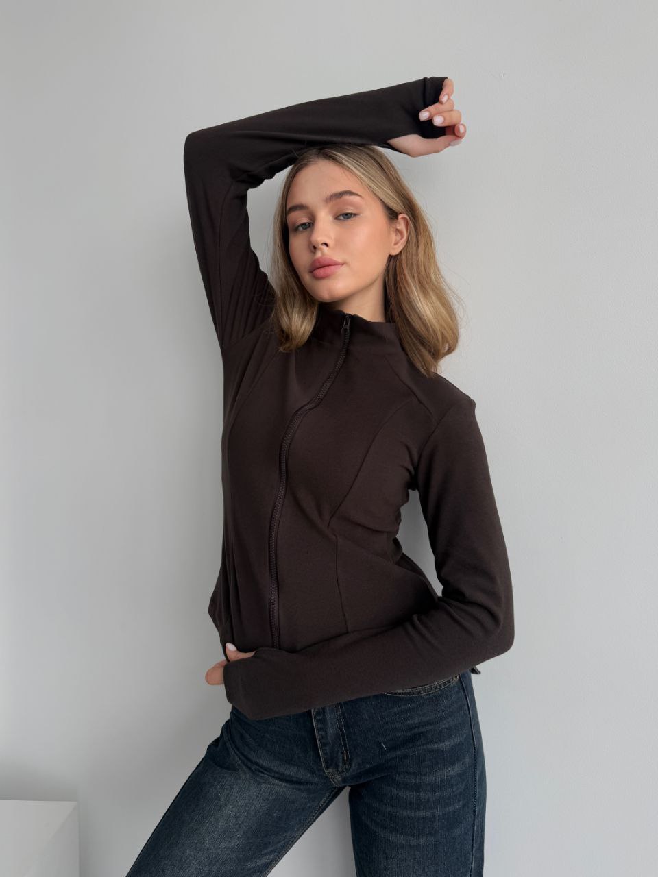 Жіноча тепла кофта на змiцi коричневого кольору 35589