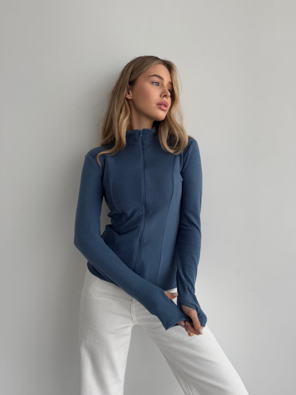 Жіноча тепла кофта на змiцi синього кольору 35590