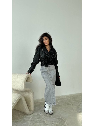 Жіноча вкорочена косуха з еко-шкіри чорного кольору 34747